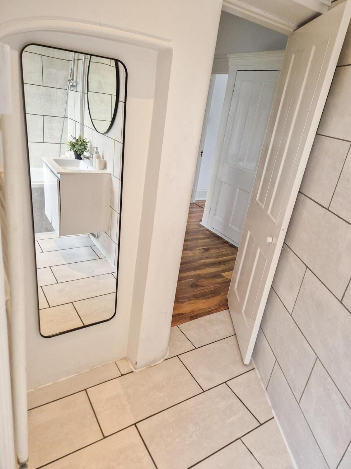 Stylish 2-bedroom Near Abbey Road, Maida Vale Apartment London