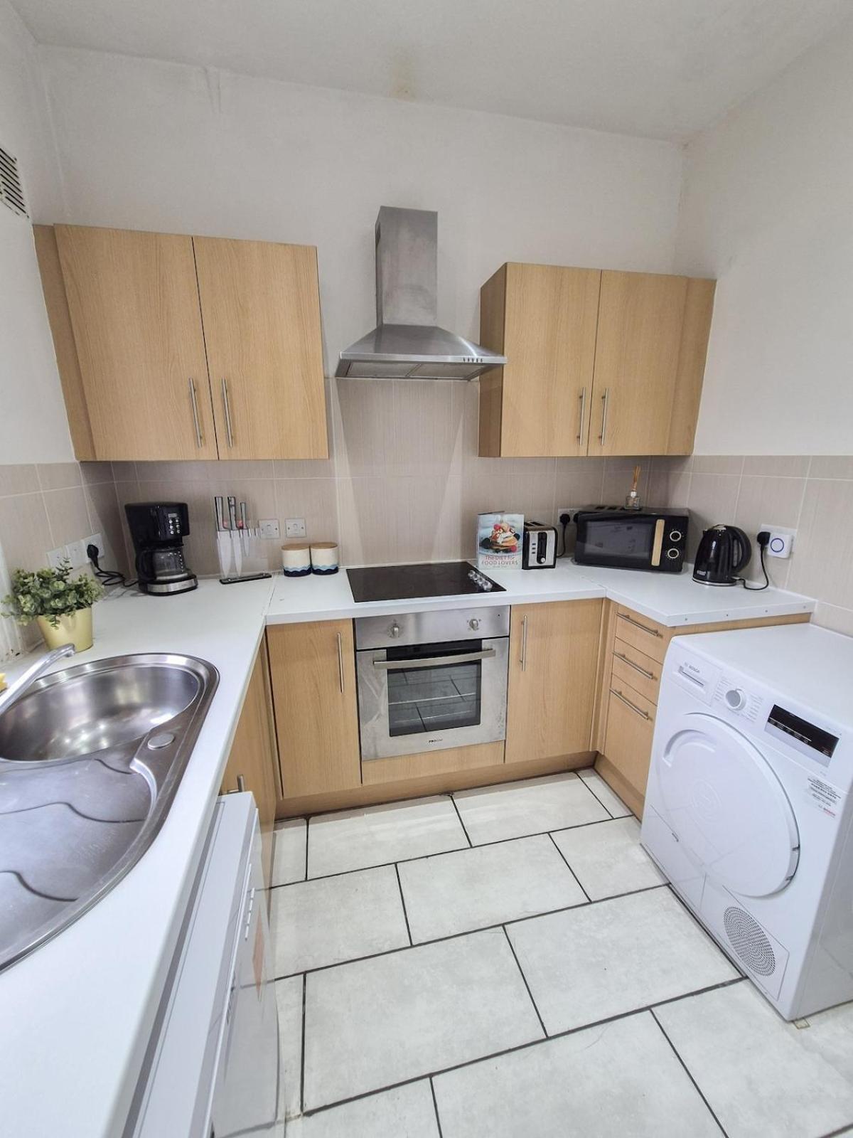 Apartment Stylish 2-bedroom Near Abbey Road, Maida Vale London
